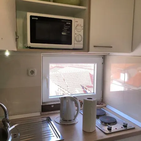 Old Town Krizeva Apartment